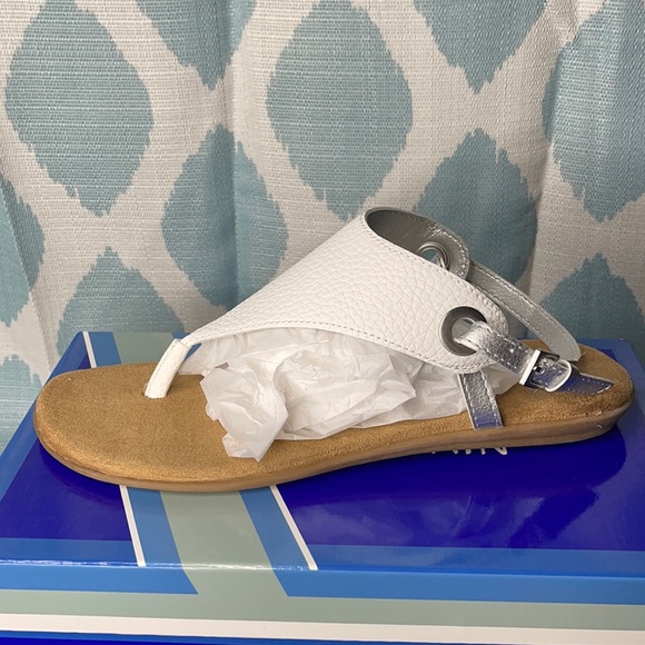 White mountains Leather and suede sandals - Picture 1 of 5